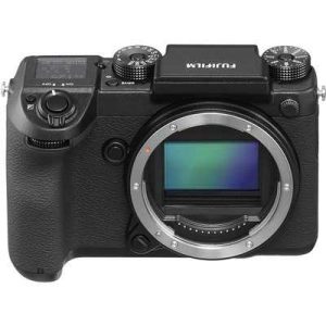 برسی دوربین بدون آینه فوجی Fujifilm GFX 50S Mirrorless Body