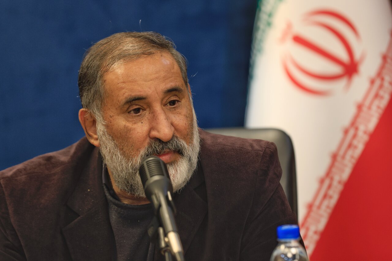 هم صدایی شاعران برای بیماران «ای بی»